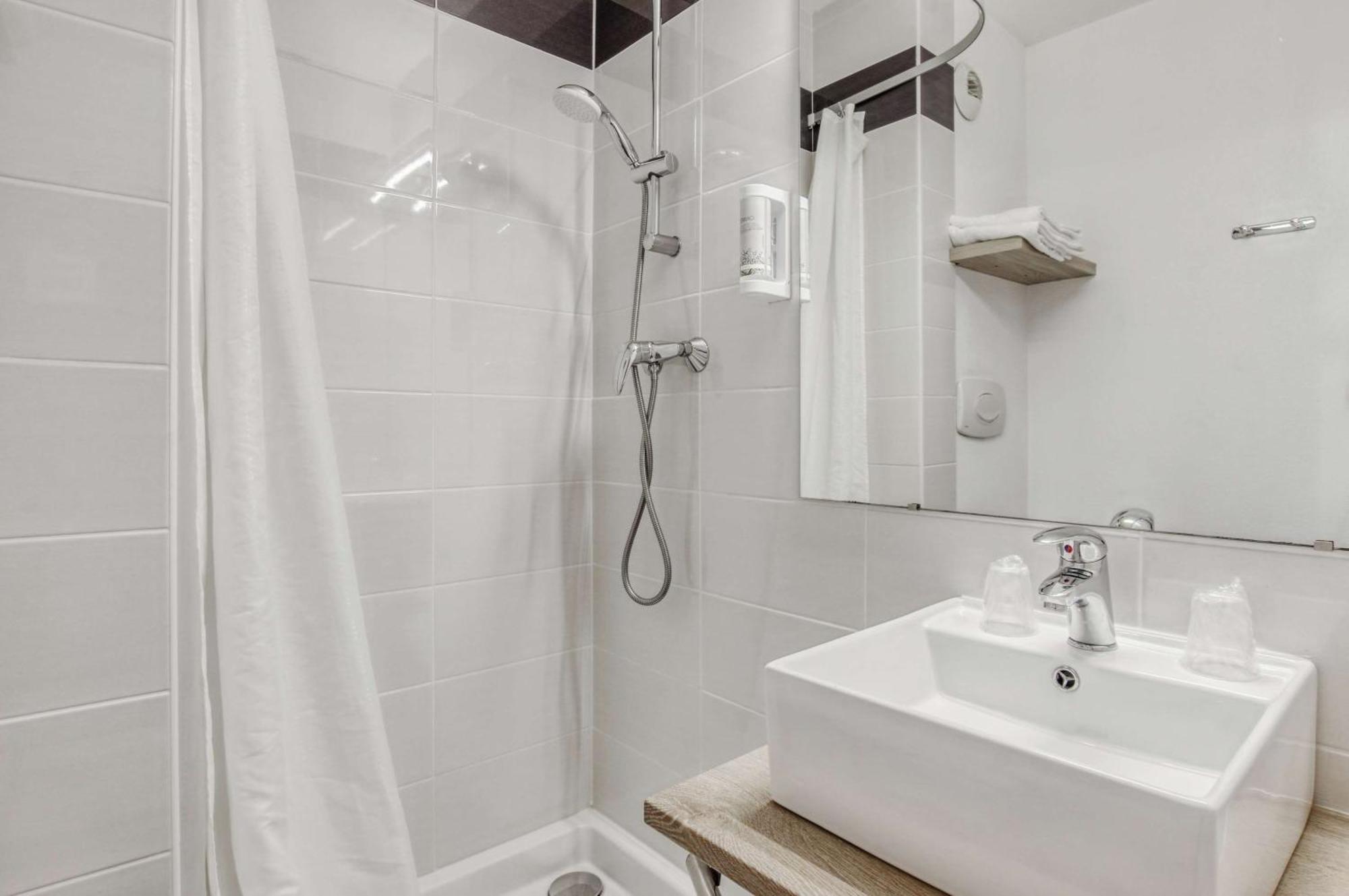 Brit Hotel Clermont-L'Herault Ngoại thất bức ảnh